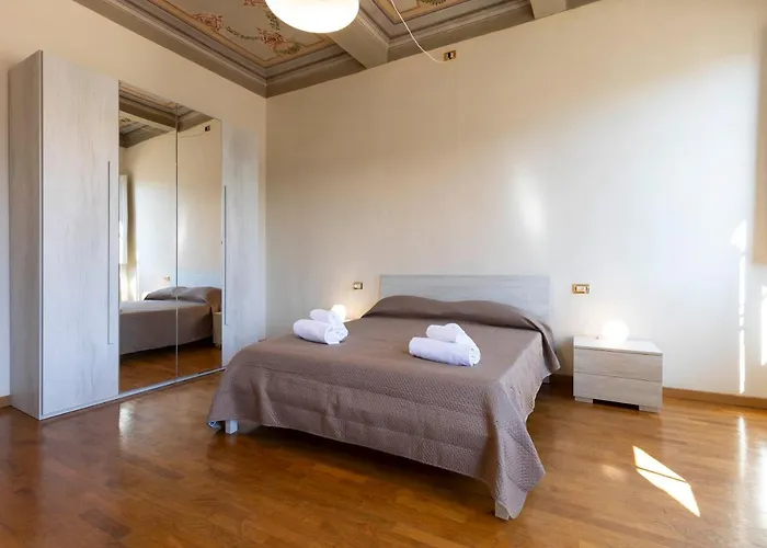 Santo Spirito Huge