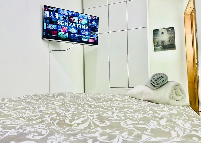 Tiny Apartment 8